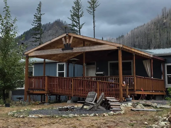 8305 Elkhorn Dr SE, Lyons, OR 97358