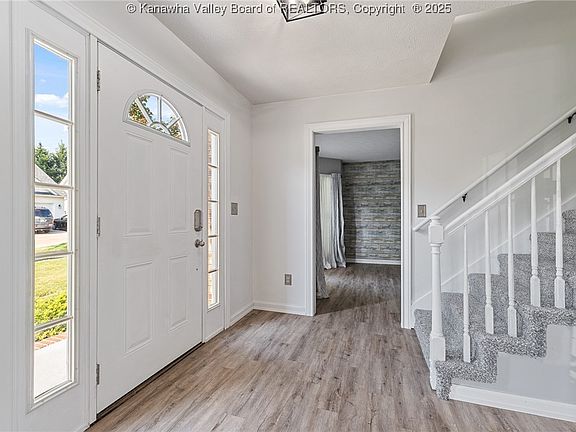 5th image of 1571 Thistlewood Cir