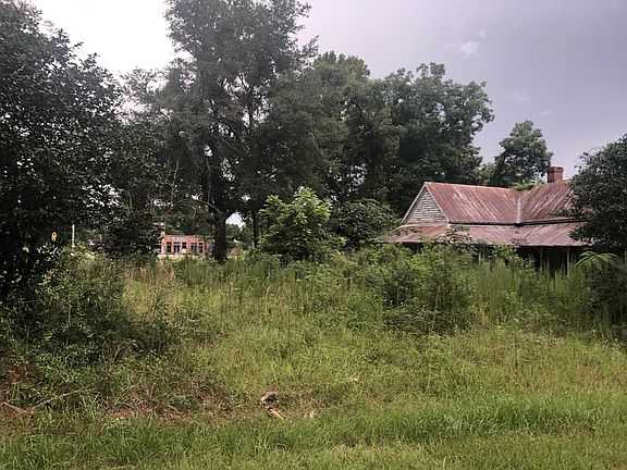 2nd image of 3923 1st Ave