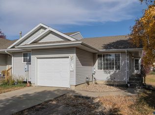 2001 S Dorothy Cir, Sioux Falls, SD 57106