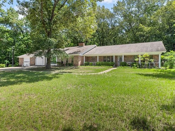 3rd image of 88 Sam Thomas Rd