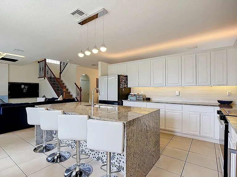 1154 Oakwater Dr — Photo 41