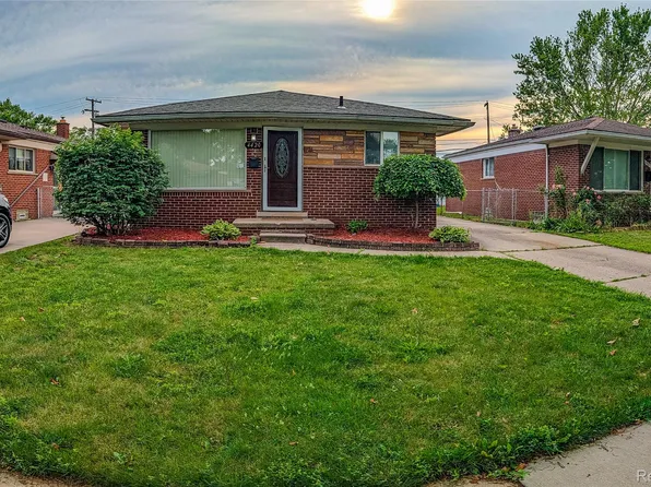 4420 Katherine St, Dearborn Heights, MI 48125