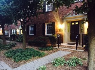 15 New England Ave APT 14A, Summit, NJ 07901