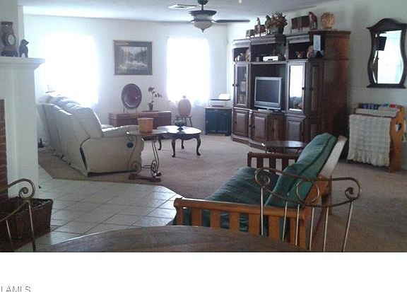 5th image of 738 NE 7th Ave