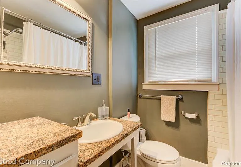 920 E Lincoln Ave #1 — Photo 7