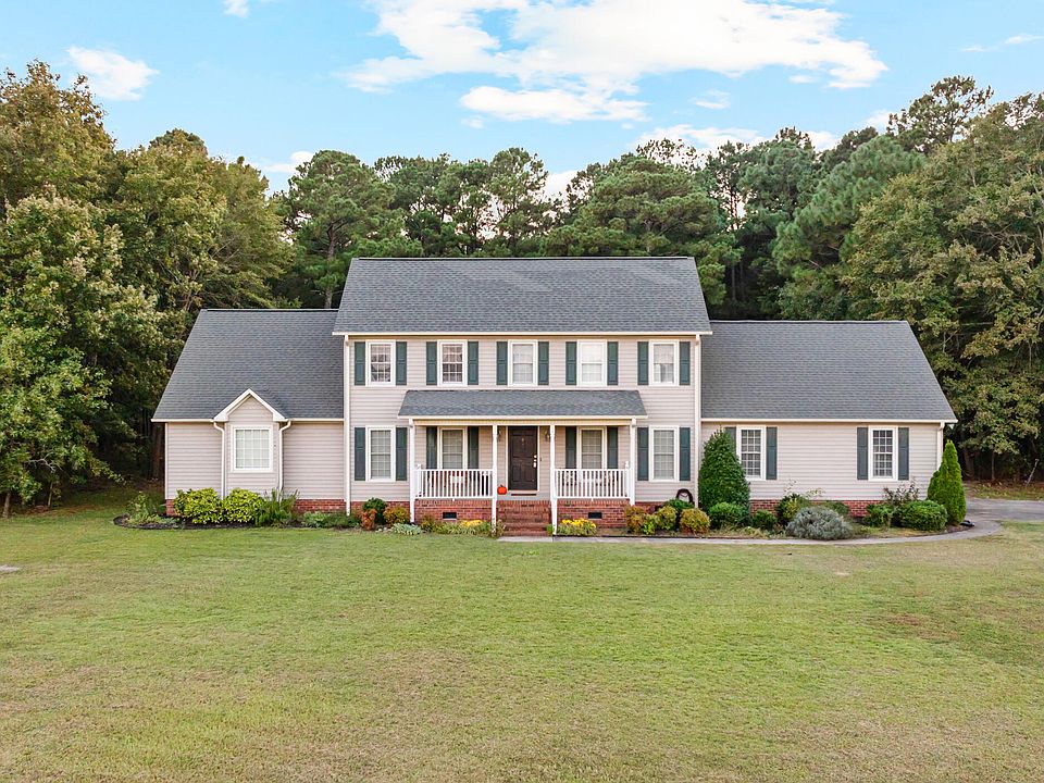 1st image of 617 Foxwood Drive
