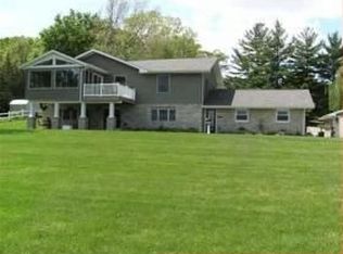 28189 229th St, Le Claire, IA 52753