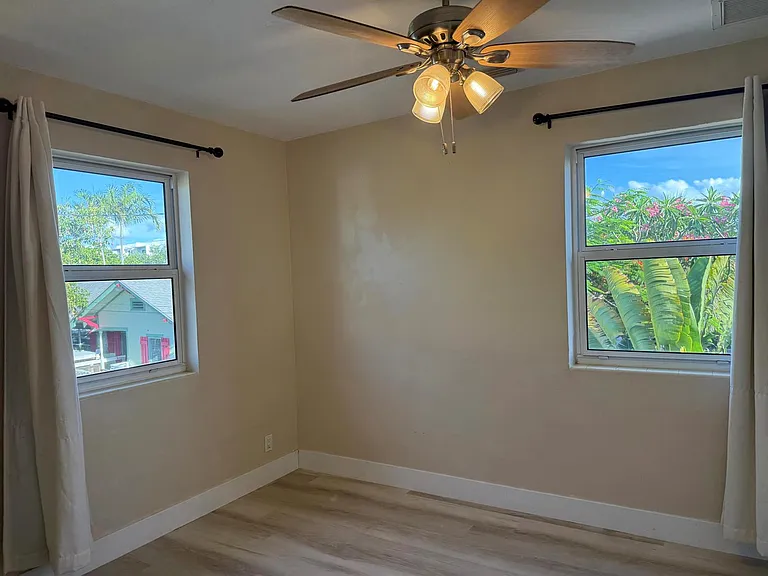15 N Ocean Ln #3 — Photo 14