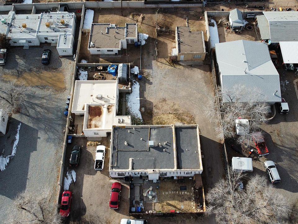 2nd image of 4417 9th St NW
