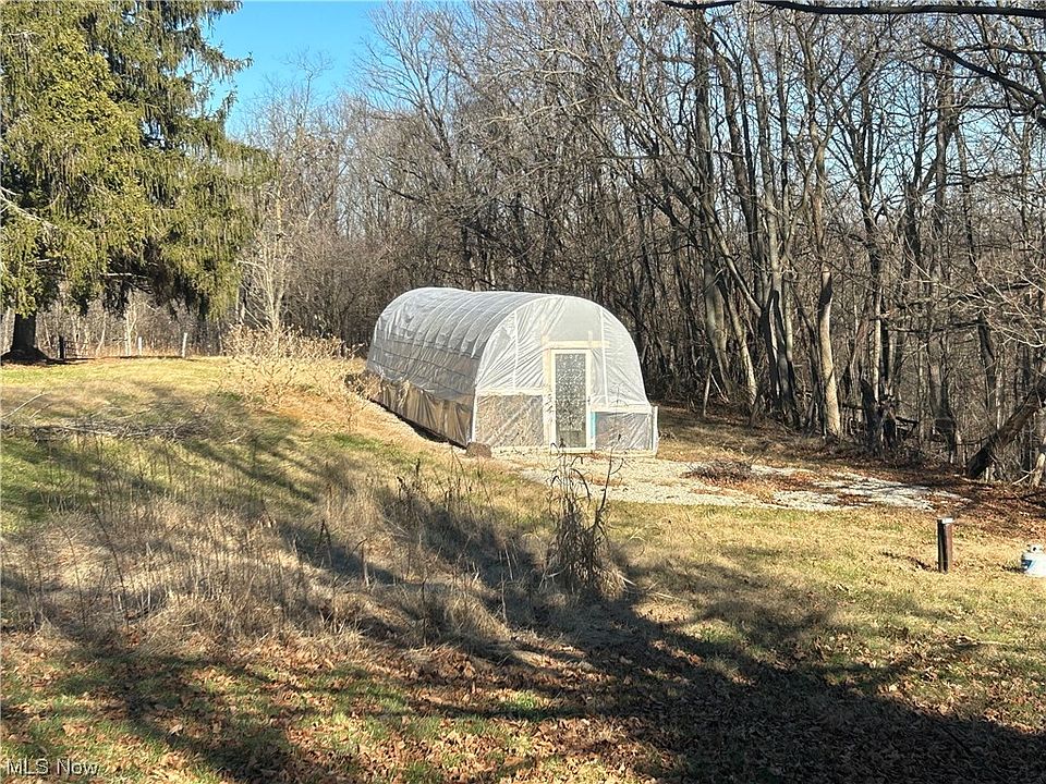 2nd image of 2245 Irish Ridge Rd