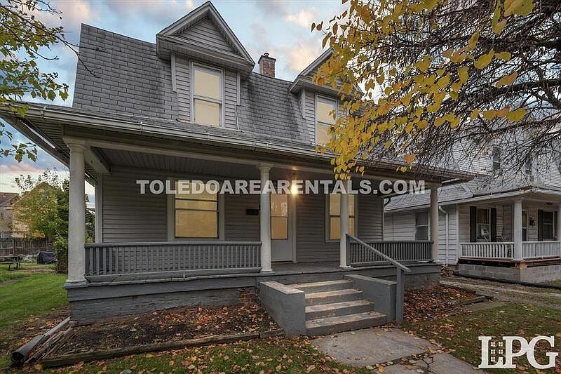 1st image of 2907 Rockwood Pl