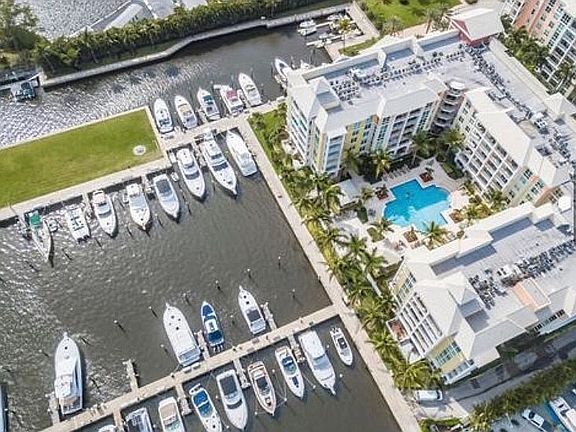 3rd image of 216 Moorings Dr