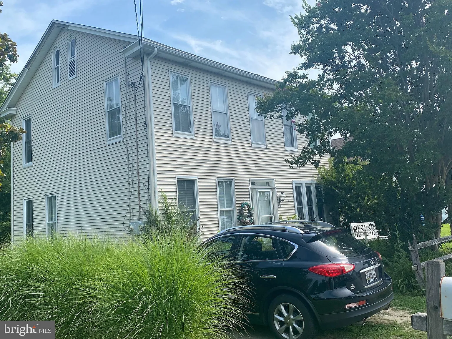 2 bed, 1.0 bath, $1,899 — Photo 1