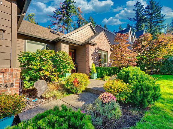 3rd image of 16748 SE Knoll Ct