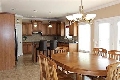 5th image of 2321 Julianne Cir