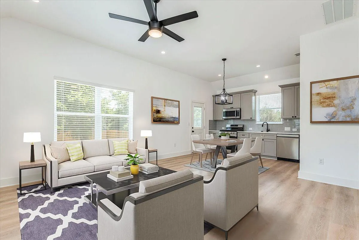 2 bed, 2.0 bath, 850 sqft, $1,695 — Photo 1