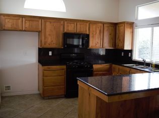 241 S Argyle Pl, Porterville, CA 93257