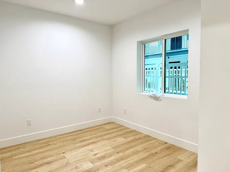 3601 E Vermont St #17 — Photo 5