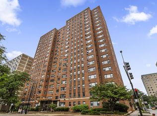 2909 N Sheridan Rd APT 1601, Chicago, IL