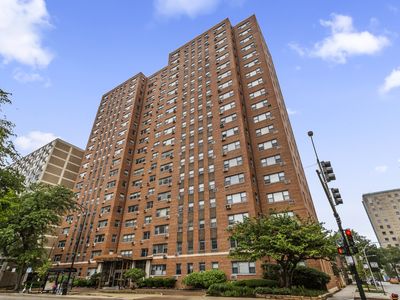 2909 N Sheridan Rd APT 1601, Chicago, IL, 60657
