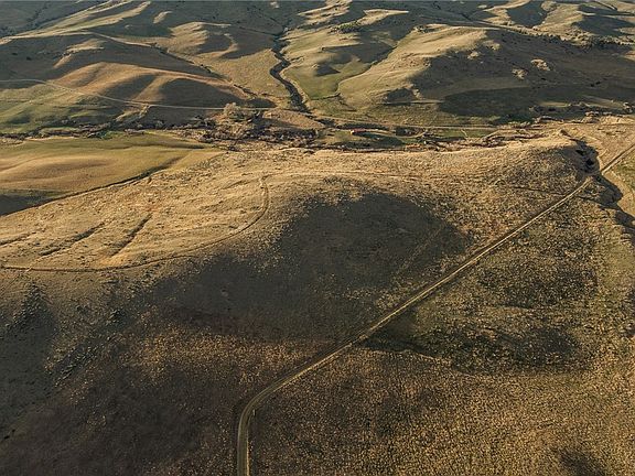 3rd image of Elbow Creek Rd