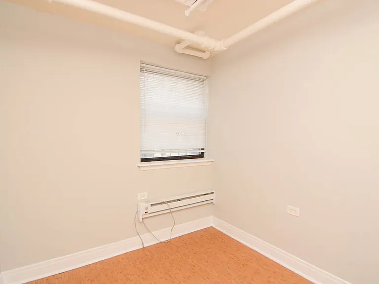 5736 N Winthrop Ave #410 — Photo 14