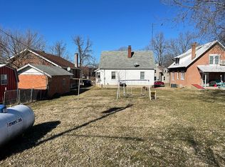 210 E Washington Ave, Owensville, MO 65066