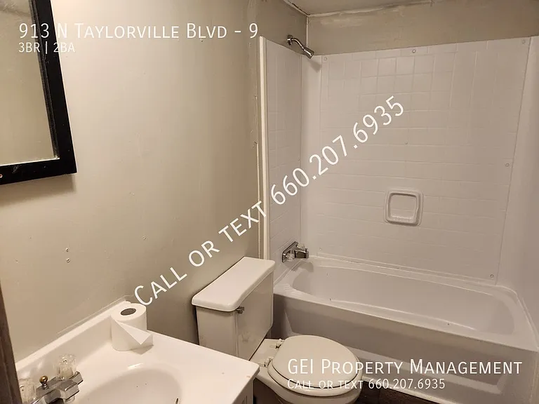 913 N Taylorville Blvd #9 — Photo 9