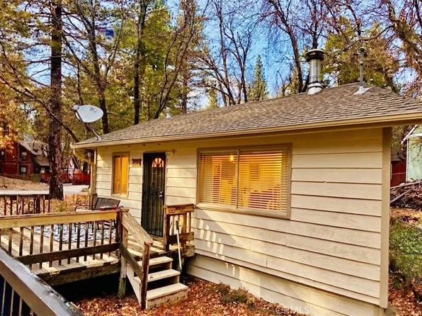 33064 Arrowbear Dr, Arrowbear Lake, CA 92382