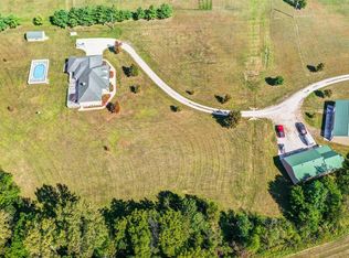 28677 Creighton Rd, Clarksburg, OH 43115