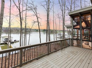 3188 Lake Ranch Dr, Gainesville, GA 30506