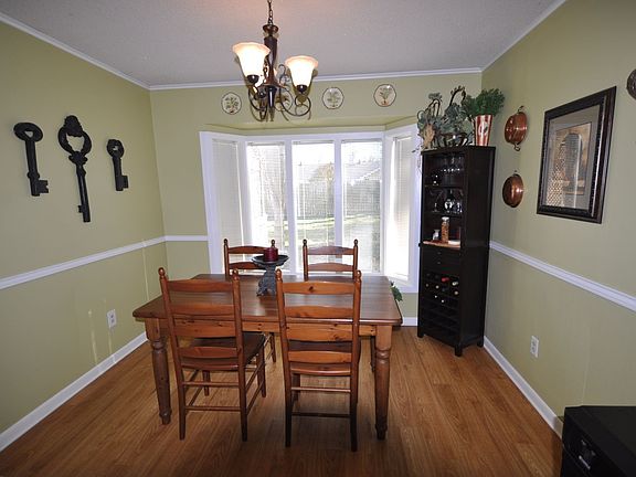 5th image of 2632 Saint Francis St