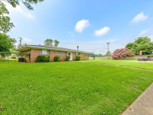 1210 Gretchen Ln, Bossier City, LA 71112