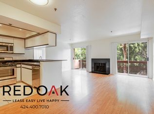 1755 N El Cerrito Pl #207, Los Angeles, CA 90028