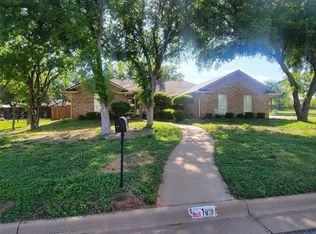 1029 Westwood Dr, Graham, TX 76450