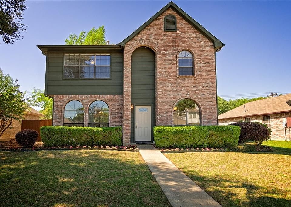 1st image of 709 Lake Bluff Dr