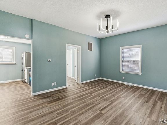 4th image of 8312 Eads Ave