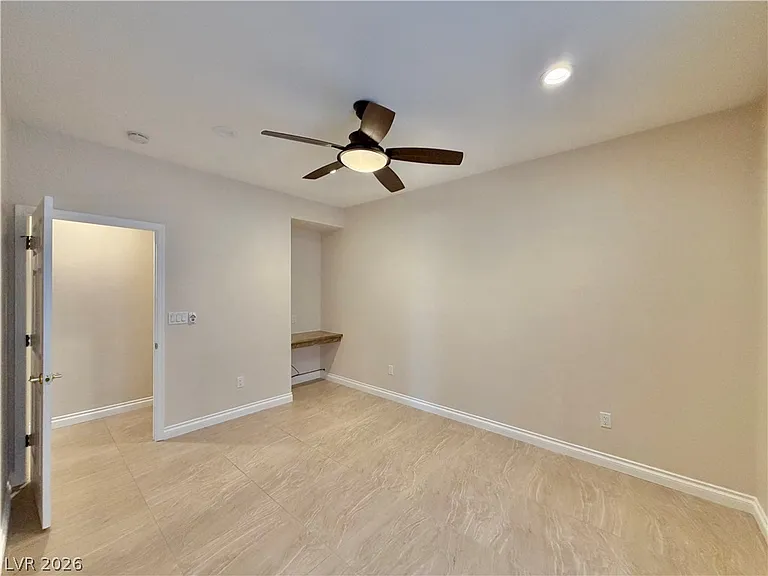 10541 Broom Hill Dr — Photo 16