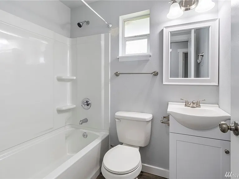 6124 88th St SW #5 — Photo 3