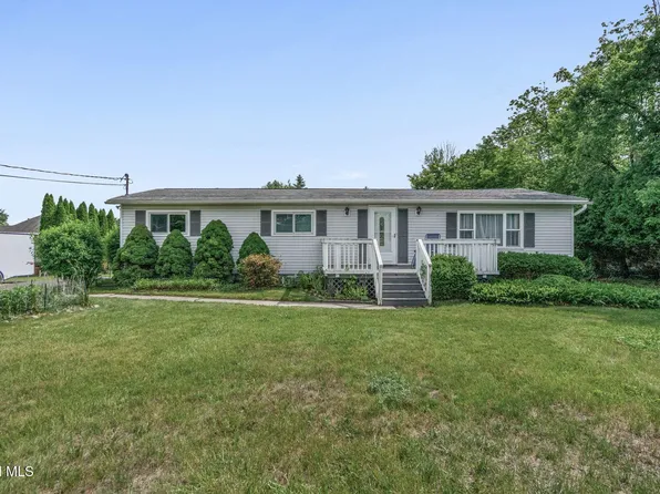 144 Haswell Road, Latham, NY 12110
