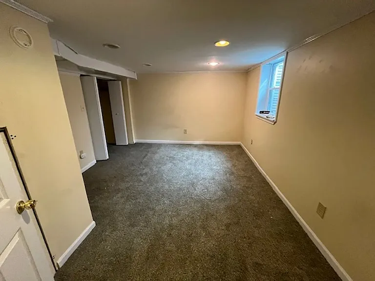801 Vernon Rd — Photo 28