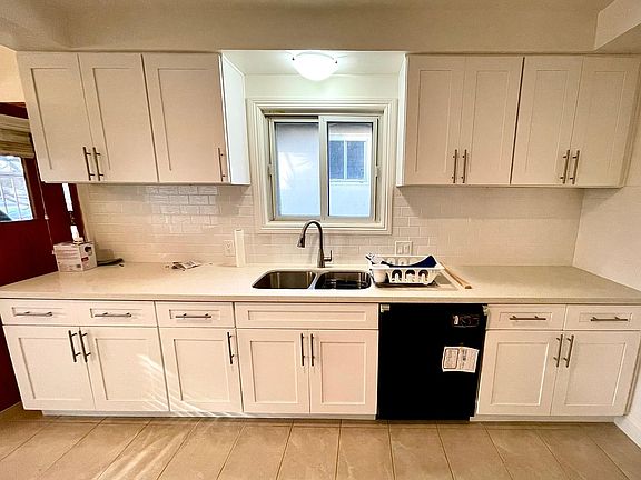 3rd image of 10426 Crenshaw Blvd APT 1