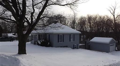 2nd image of 28 Davenport St