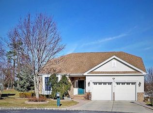 6 Augusta Ct, Neptune, NJ 07753