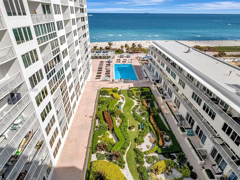 5401 Collins Ave #928 — Photo 86