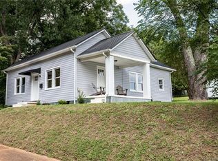 412 W 1st St, Newton, NC 28658