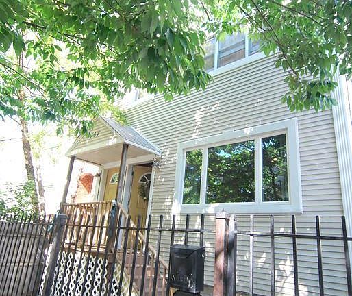 2nd image of 1747 N Campbell Ave #428