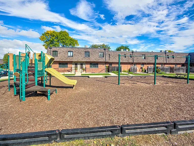 Lighthouse Point Townhomes — Photo 19