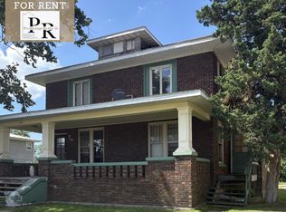 426 7th Ave S APT 3, Clinton, IA 52732